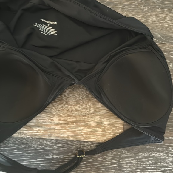 Somersault Deep V black swim suit - Picture 4 of 4